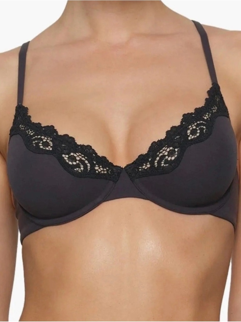 SKIMS Fits Everybody Lace Underwire Bra